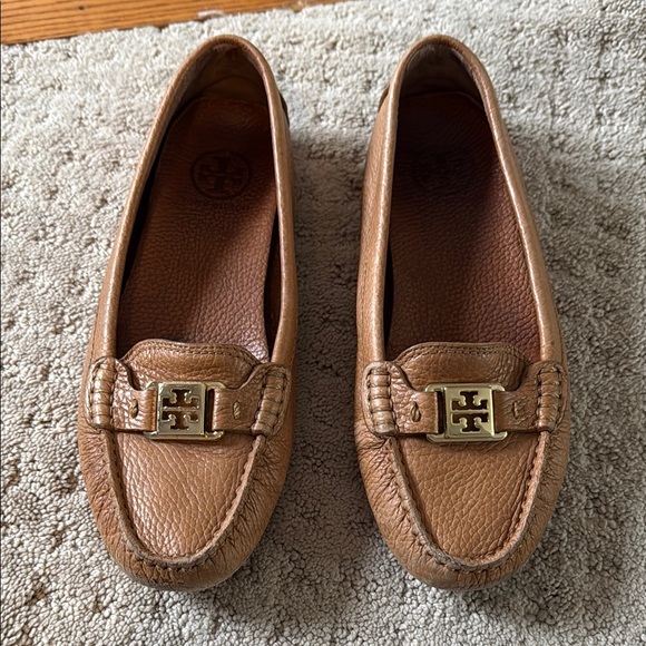 Tory Burch Shoes - Tory Burch Tan Leather Loafers
